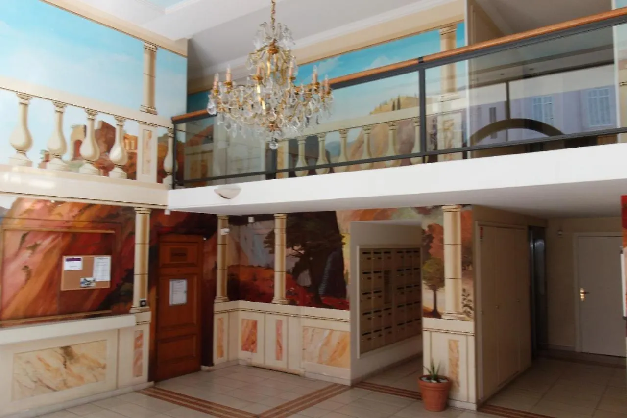 Palazzio 2, By Welcome To Κάννες